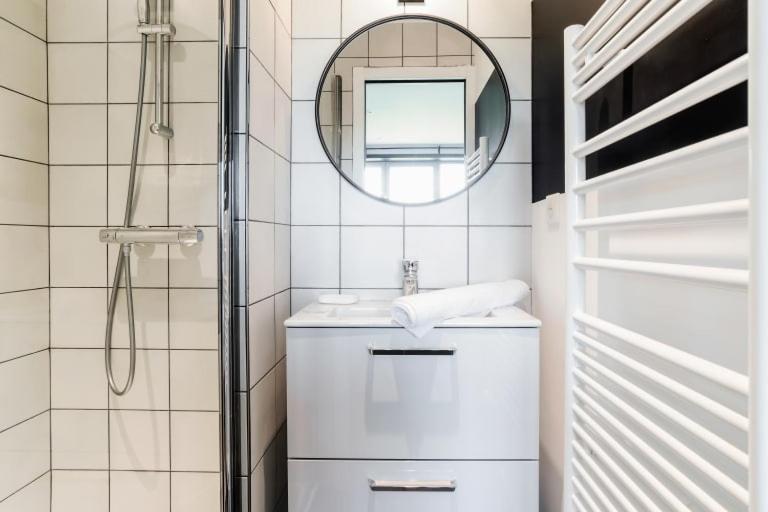 Guestready - Charmant Studio Issy-Les-Moulineaux Apartment Екстериор снимка